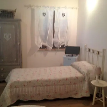 Affittacamere Le Querce Bed & Breakfast 3*